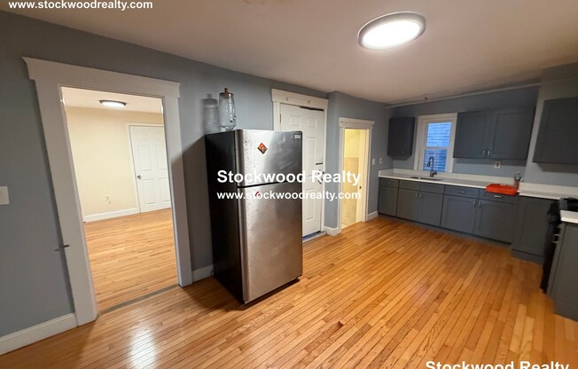 73 MAVERICK SQ