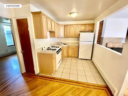 38 GREENE AVE
