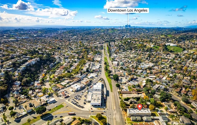 5639 HUNTINGTON DR N