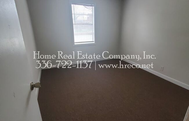 Fayetteville Village Apartments | 1332 Gray Avenue Apt A