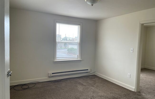 Studio, 1 bath, 700 sqft, $825, Unit A5