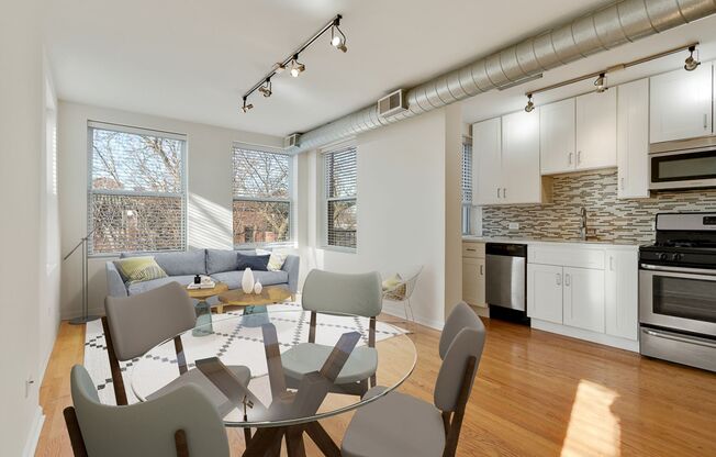 2 beds, 1 bath, 655 sqft, $2,275, Unit 2520-C1