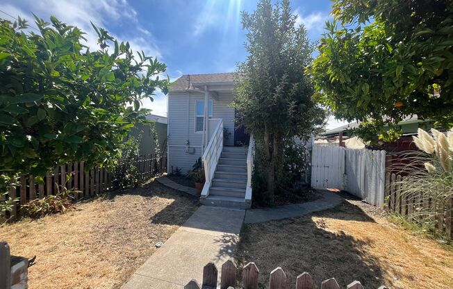 2 beds, 1 bath, $2,550