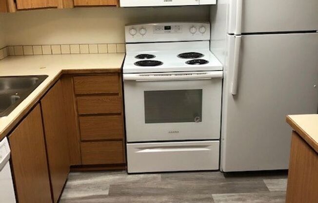2 beds, 1.5 baths, 900 sqft, $1,600, Unit A306