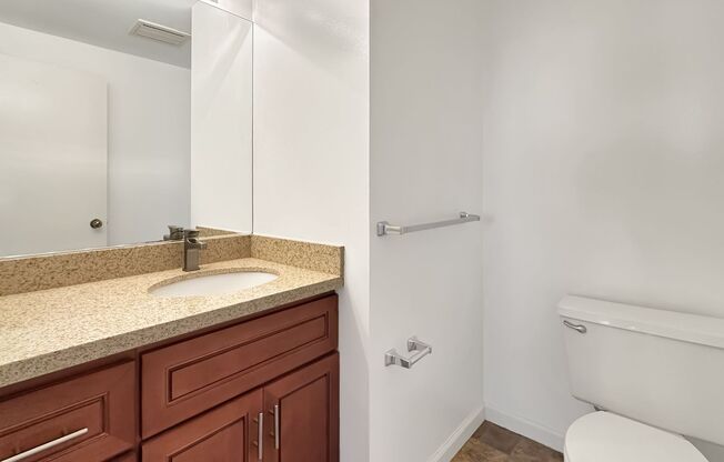 2 beds, 1 bath, $3,400, Unit APARTMENT 517