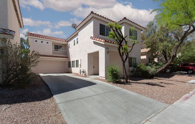 Rare FIVE bedroom home in NW with one bed/bath downstairs.