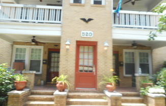 October Move In Special   -Wesley Heights 2bedroom 1.5 bathroom