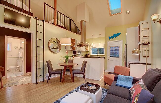 One Month Free Rent!* Furnished Cozy Bungalow Style Condo in Capitol Hill