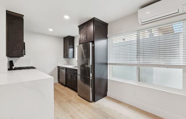 Live Near Ocean Beach! 1st Floor 1-Bedroom – $1,000 Off First Month!