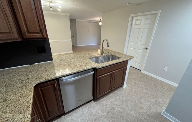 Oviedo 2/2 Condo with Tile & LVP Flooring, Updated Baths, New Paint & Appliances!