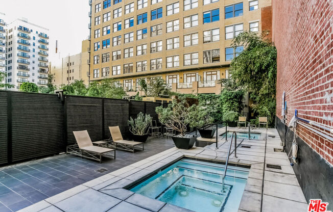 1 bed, 1 bath, 470 sqft, $2,000, Unit 907