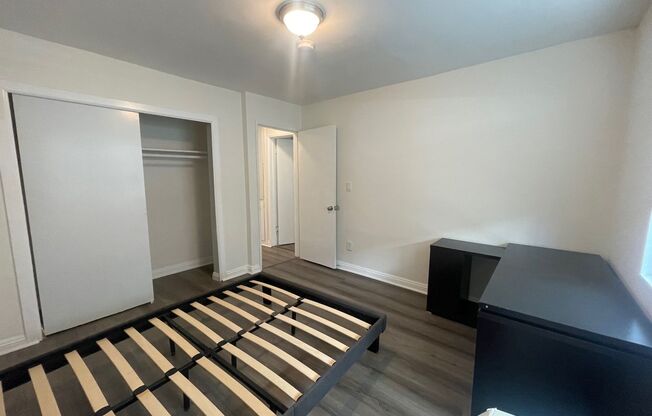 2 beds, 1 bath, $2,610, Unit 2