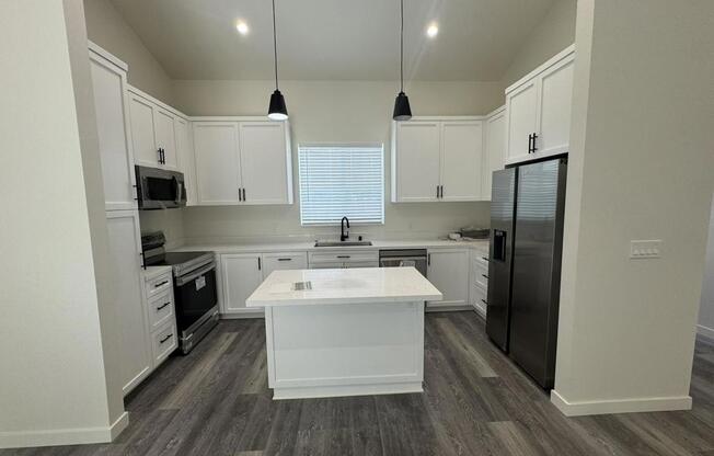 17018 MIDWOOD DR
