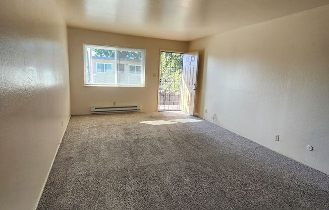 350 - 2905 Old Almaden Rd