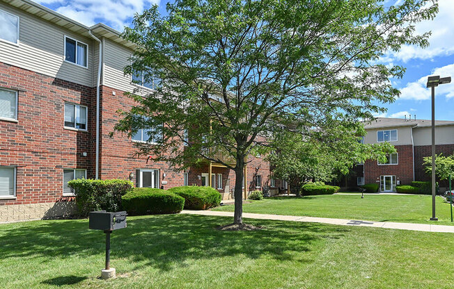 Courtyard at Northgate Apartments