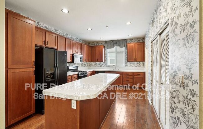 2709 PERSIMMON CT