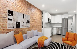 450 AMSTERDAM AVE
