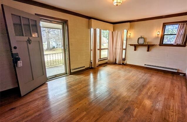3116 E 2 ST
