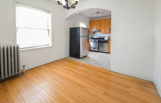 4501-09 N. Greenview