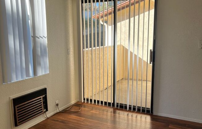 2 beds, 2 baths, 900 sqft, $2,200, Unit 36