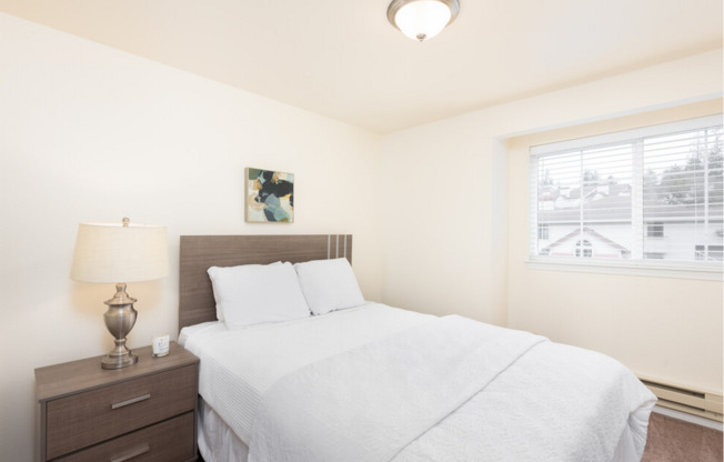 2 beds, 1 bath, 915 sqft, $1,625, Unit 412