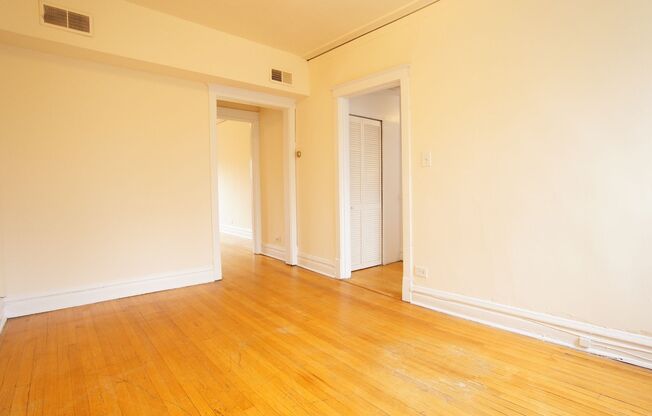 1 bed, 1 bath, 676 sqft, $1,795, Unit 2520-2N