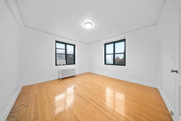 34 40 79 ST