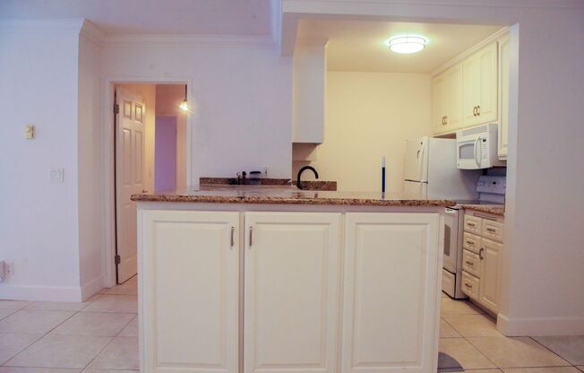 Spacious Top Floor 2-Bedroom Condo in Cross Creek Village with Resort-Style Amenities