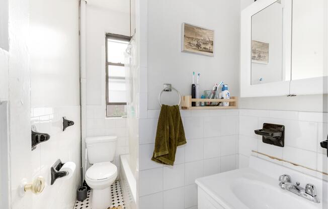 45 S ELLIOTT PL