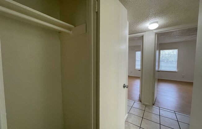 2 beds, 1 bath, 900 sqft, $1,250, Unit ELP2202-231