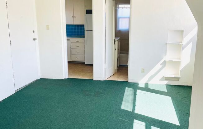 Studio, 1 bath, $1,995, Unit 807 Jamaica Court