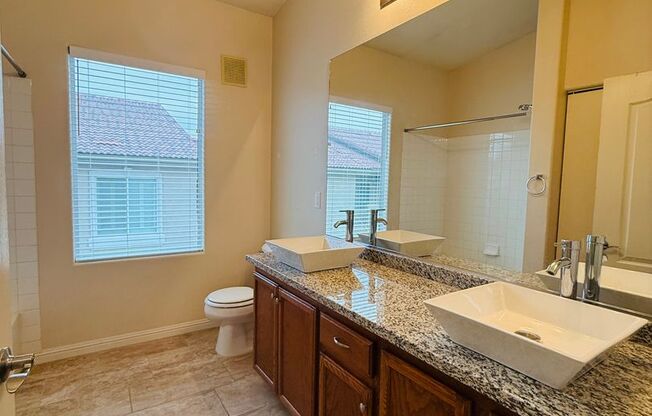 3 beds, 2 baths, $1,899, Unit # 2221