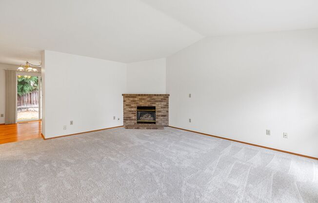 Duplex - 2 bedroom 2 bath