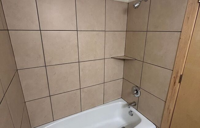 1 bed, 1 bath, 800 sqft, $1,395, Unit 301