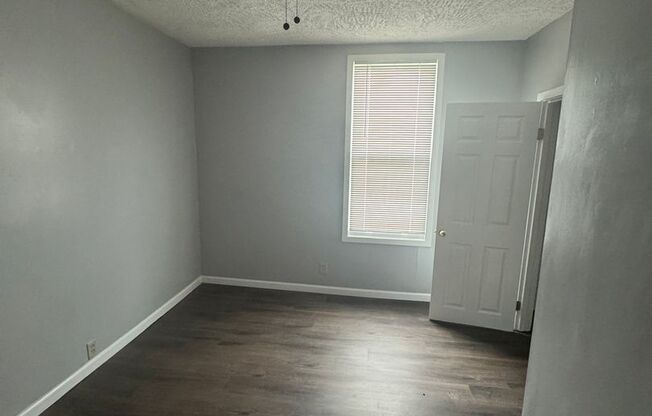 1 bed, 1 bath, $900