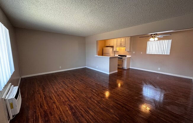 5130 GLENDORA AVE