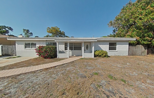 3655 29 ave S.