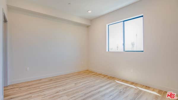 1540 S Hayworth Ave Apt 102