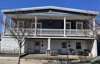 11 CYRUS ST
