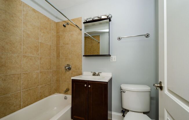 2 beds, 2 baths, 664 sqft, $2,250, Unit 302