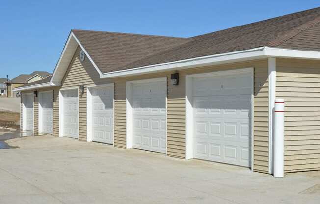 Vue 28 Individual Garages Apartment rentals with personal garage in Williston, North Dakota
