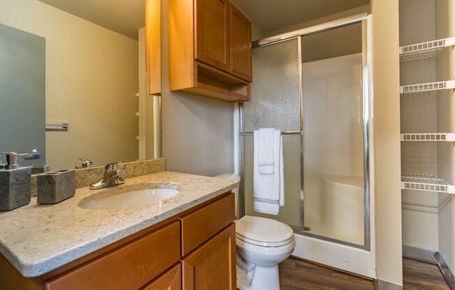 2 beds, 2 baths, 1,305 sqft, $1,890, Unit 320
