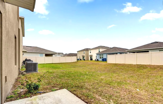 5 beds, 3 baths, $2,800