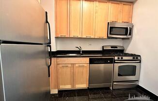 1 bed, 1 bath, 750 sqft, $4,375, Unit 1T