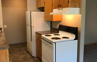 2 beds, 1 bath, 720 sqft, $1,020, Unit 43