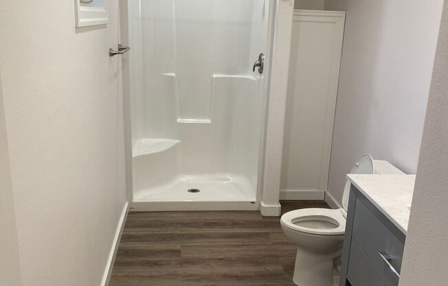 1 bed, 1 bath, 800 sqft, $1,200