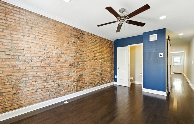 127 W RANDALL ST