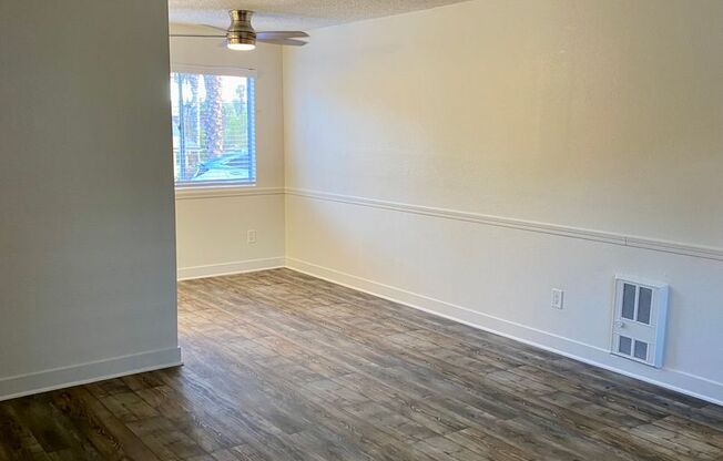 2 beds, 1 bath, 900 sqft, $2,300, Unit 8324-31