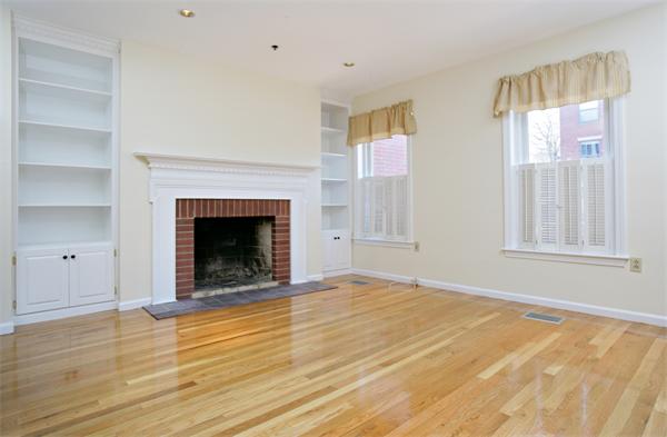 9 MAIN ST