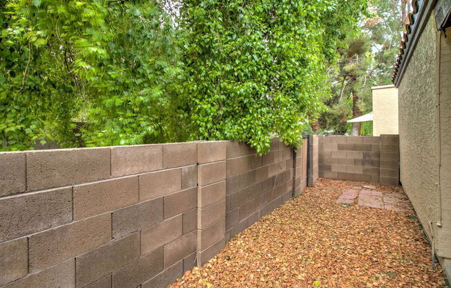 2 beds, 2 baths, 868 sqft, $1,500, Unit 1021